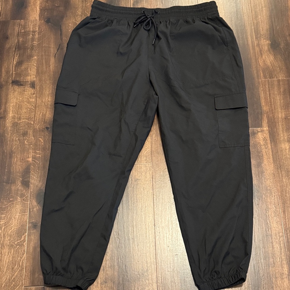 Old Navy Active Black Cargo Joggers